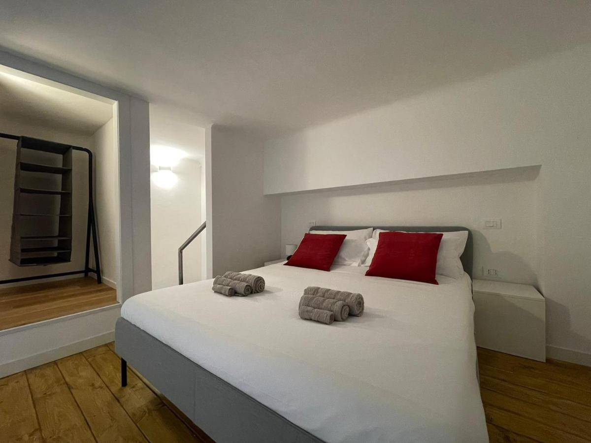 Apartamento Navigli Design Loft - 7 Stops From Duomo, Ac, Netflix Milán Exterior foto